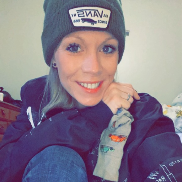 Meet your Posher, A - Picture 1 of 1